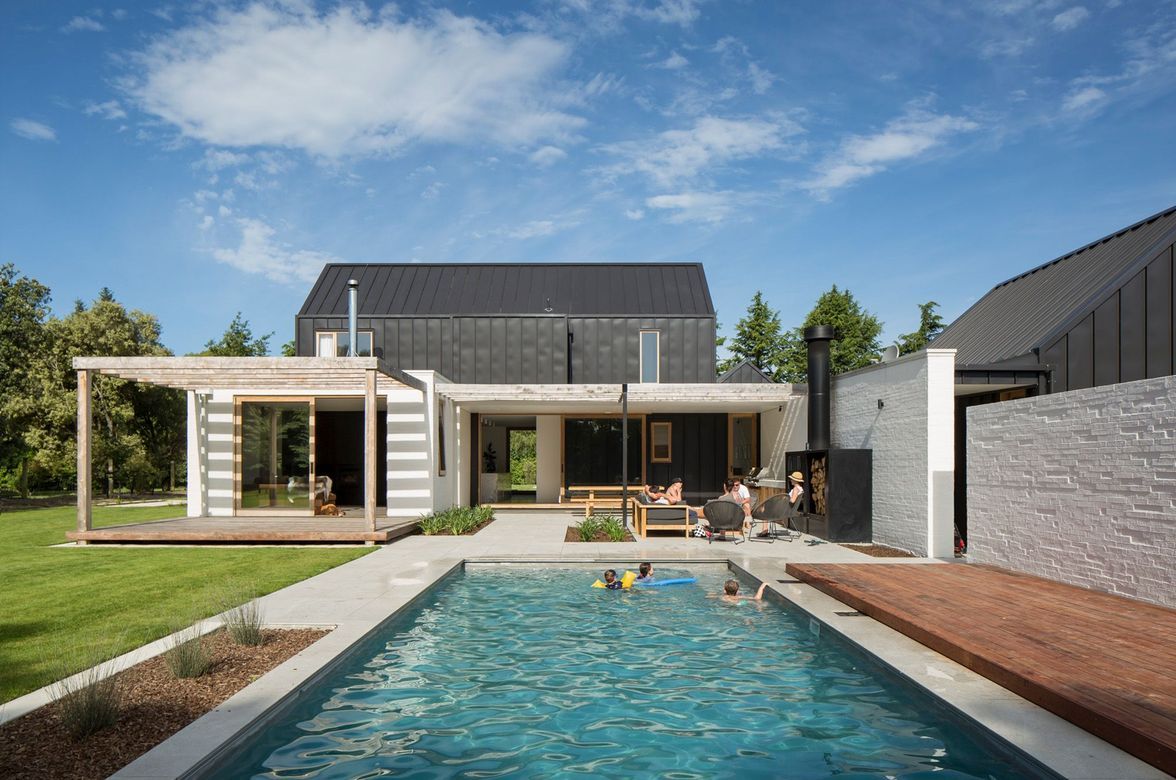 Ryan House: contemporary rural