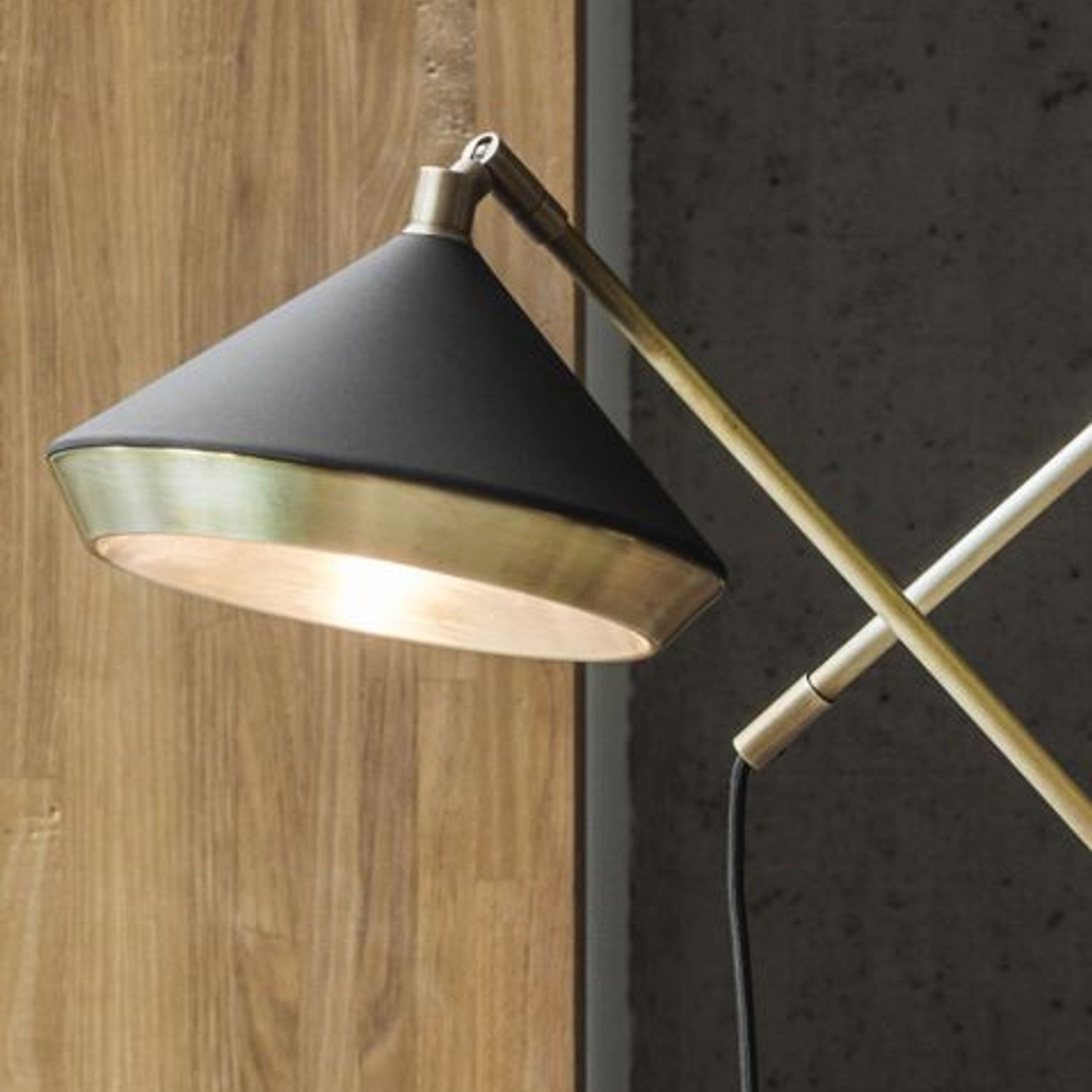Shear Floor Lamp