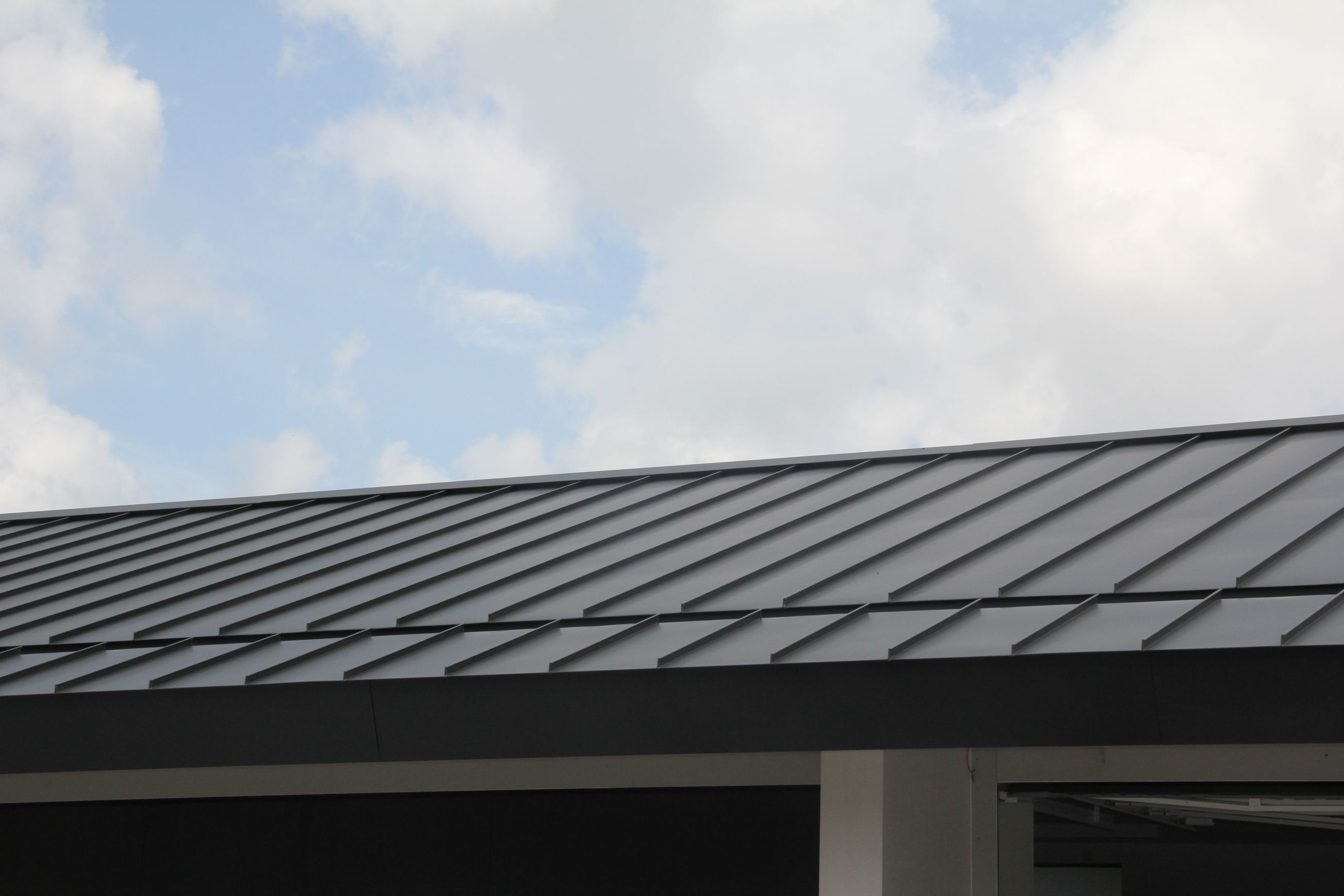 Smart Tray Standing Seam Roofing