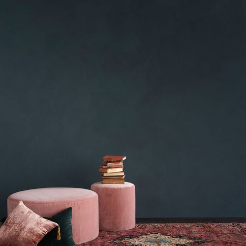 Smooth Impasto Paint: smooth, velvety and beautifully opaque, this finish creates a sense of depth and gives walls a unique natural character