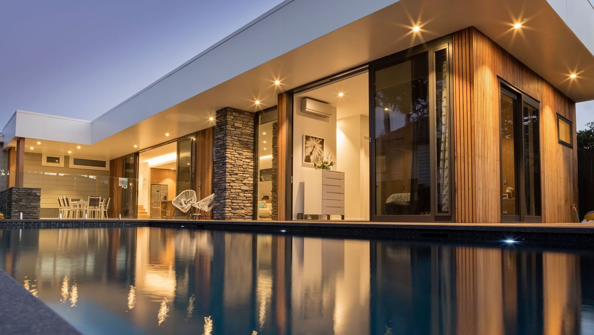 Speedy Crescent Home banner