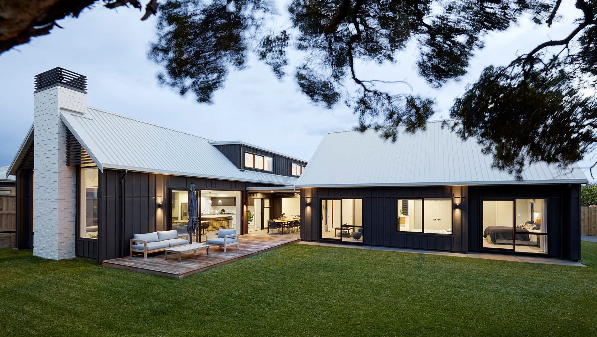 Striking on Tay banner