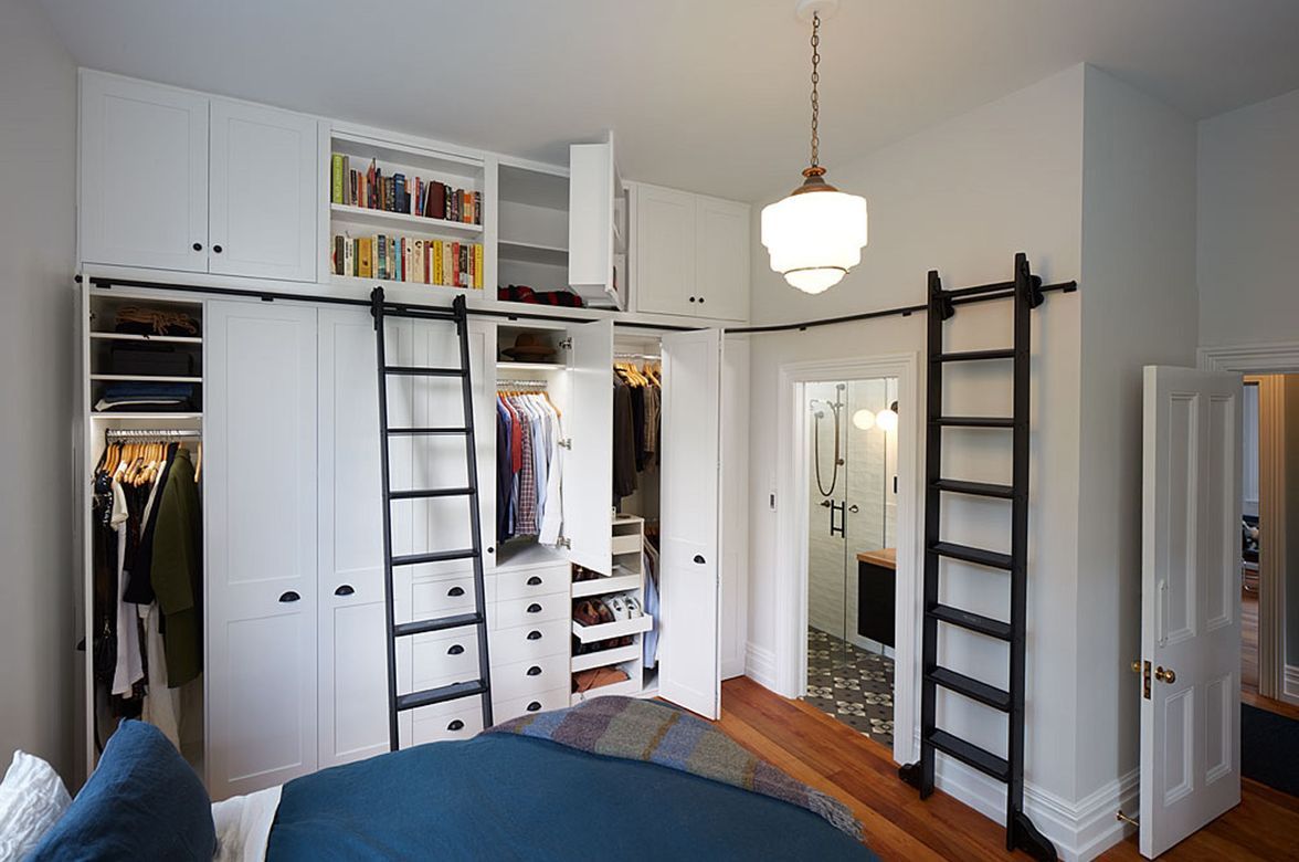 Sumner AWARD WINNING Robe