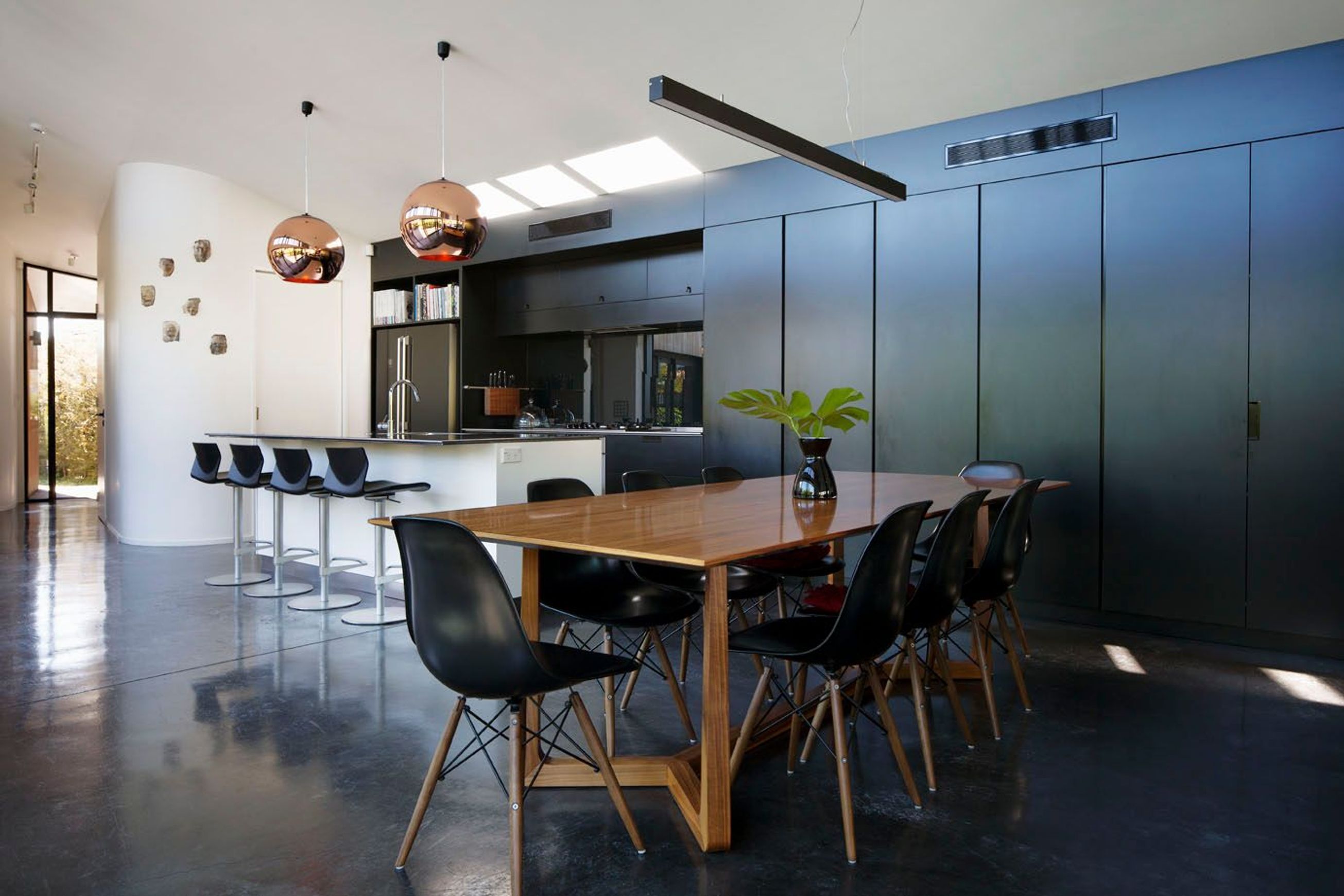 SuperBlack Black Concrete (PFL699)