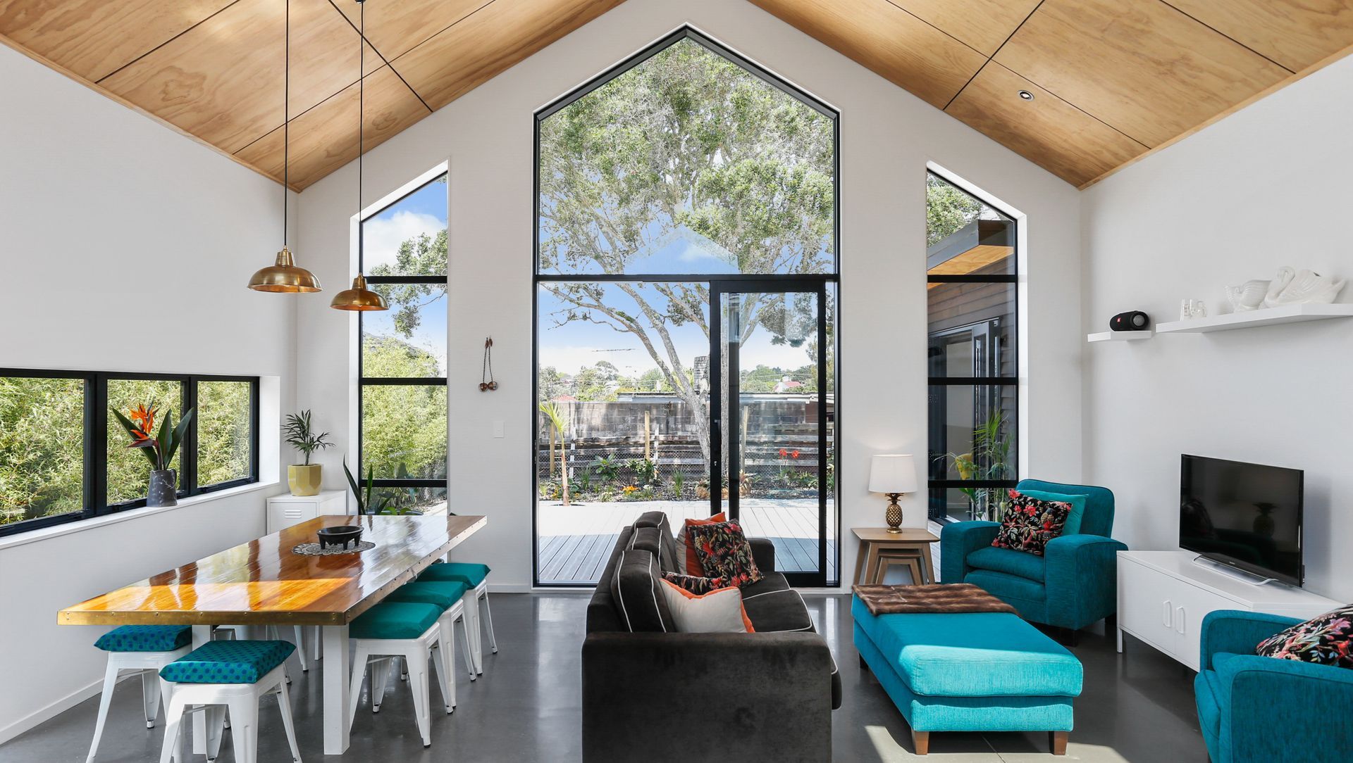 ehouse® TAHI (Temporary) banner