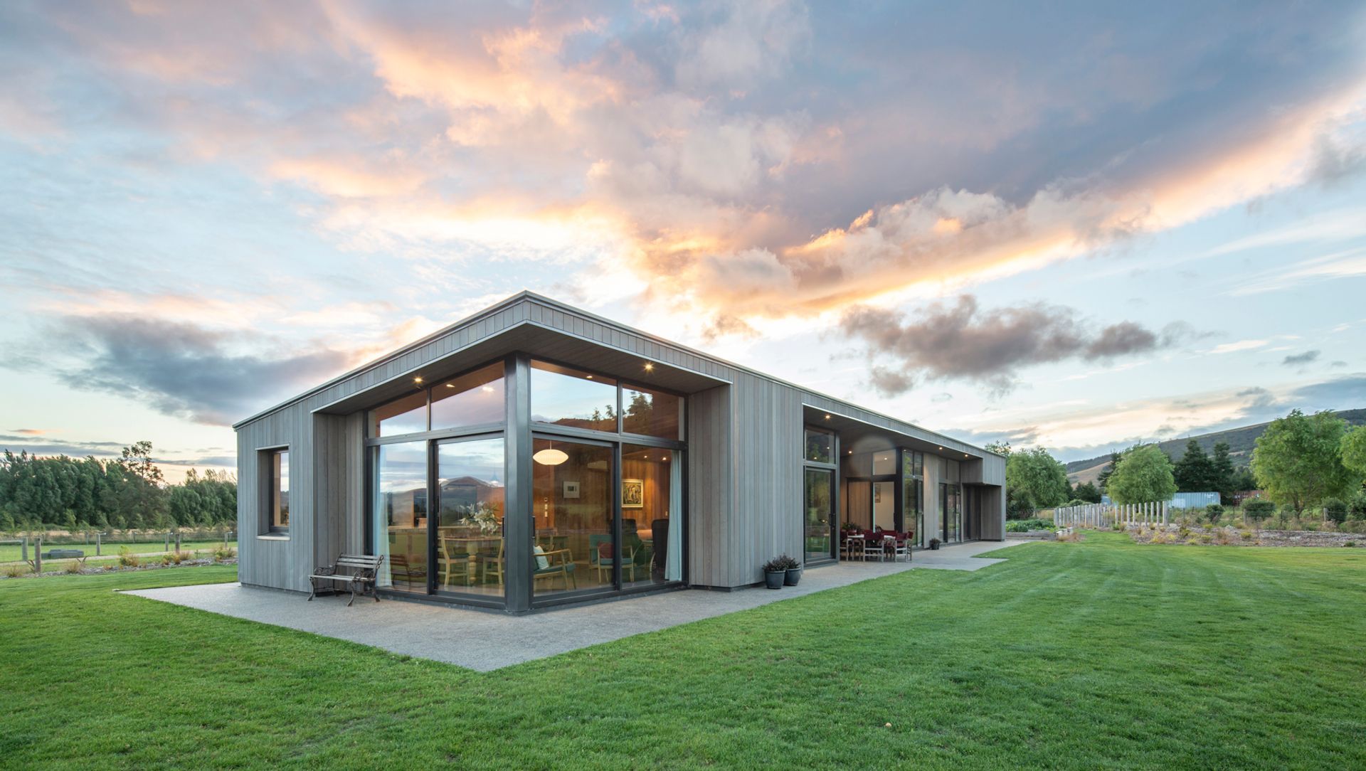 Taieri Plains House, Otago banner