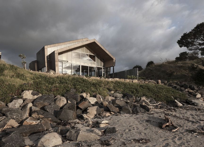 Lindesay Construction