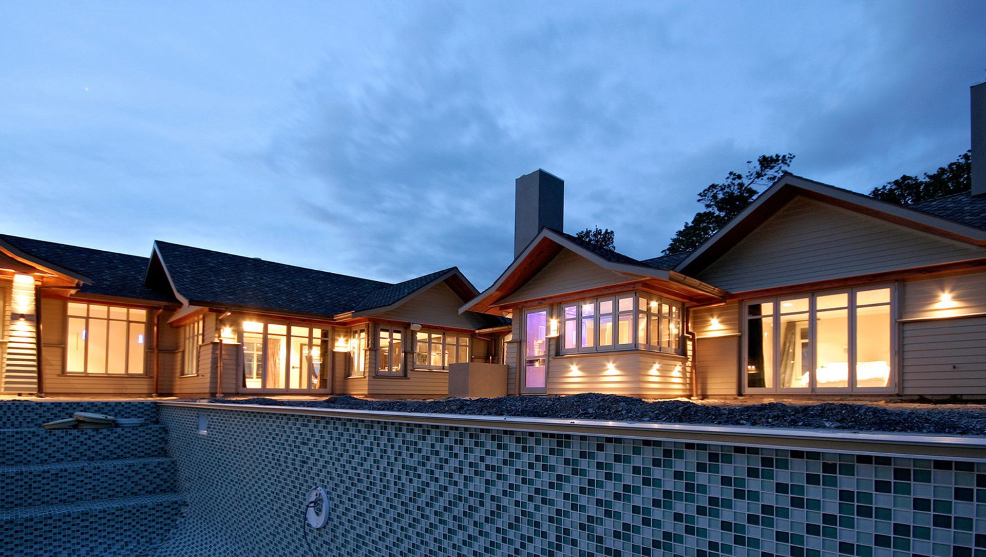 Taotaoroa Road banner