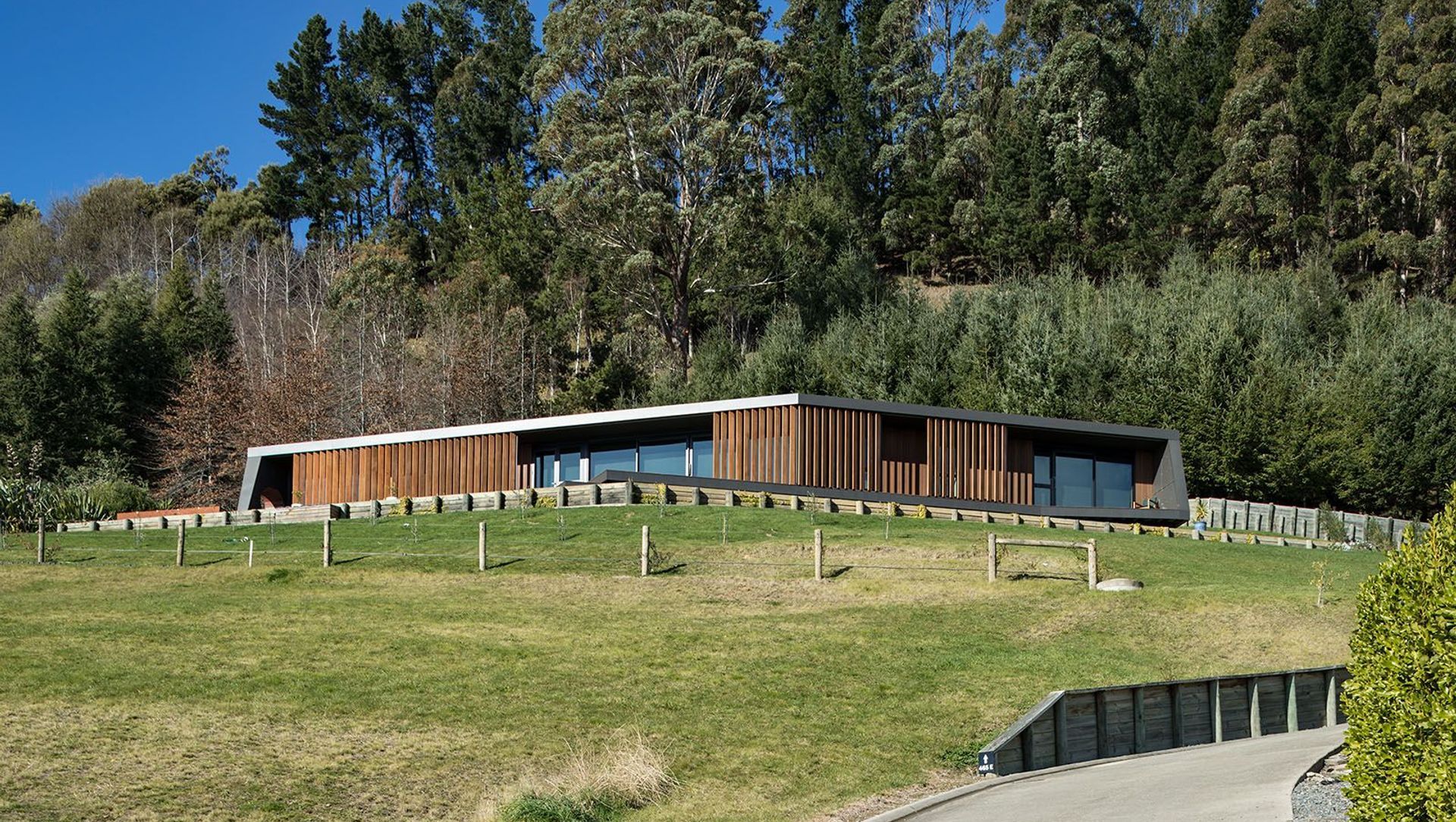 Tasman View House banner