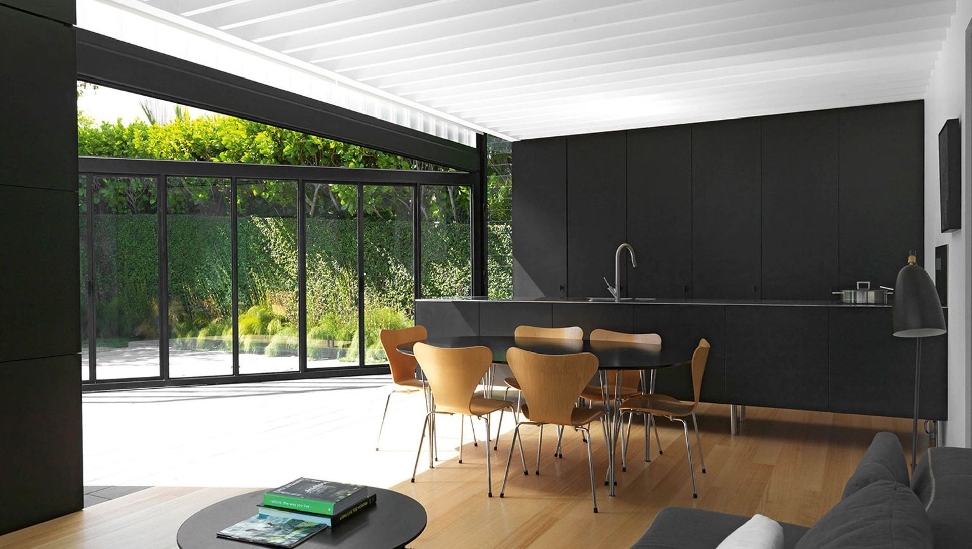 The Lightbox: a villa transformed banner