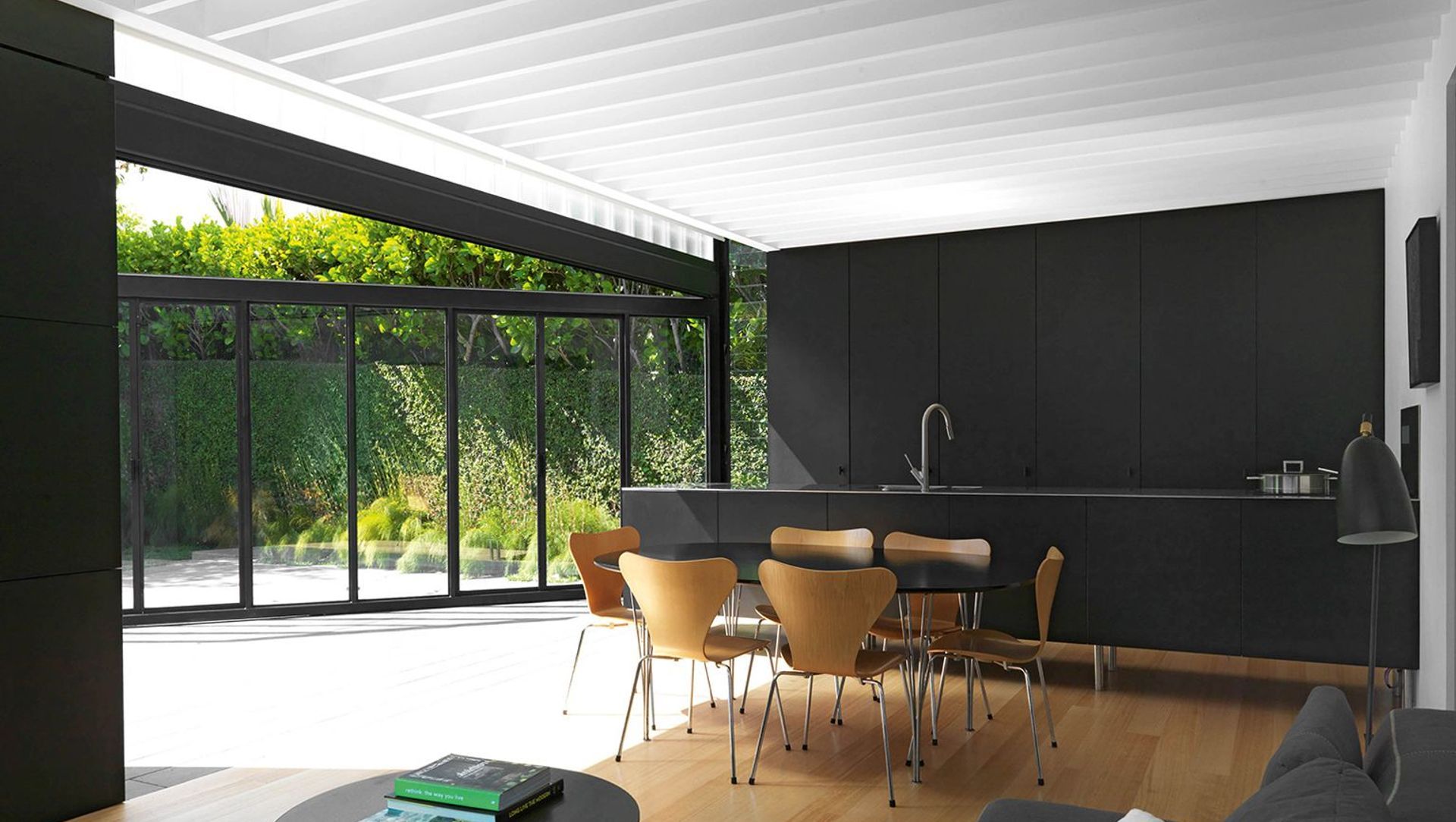 The Lightbox: a villa transformed banner