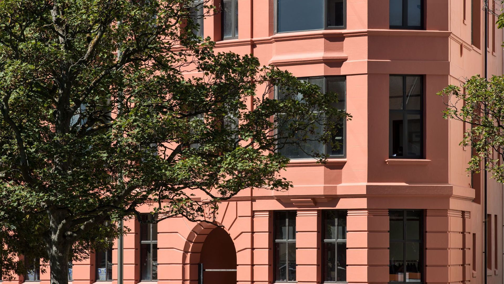 The Midland Club banner