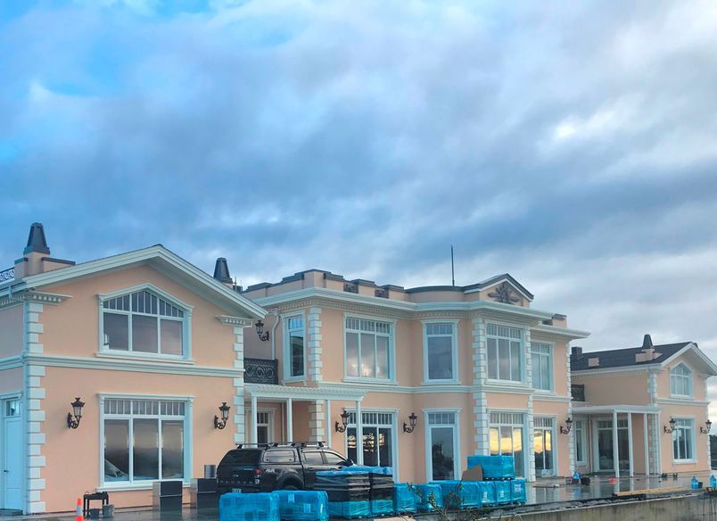 The Riverhead Mansion