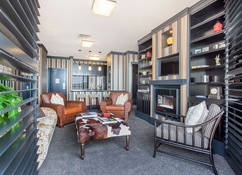 The Shanghai Gentlemen's Club