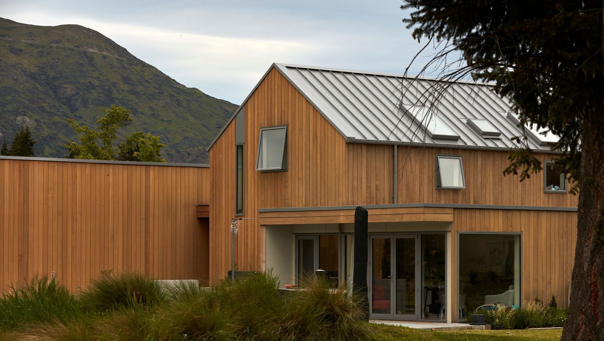 Threepwood SIPs House banner