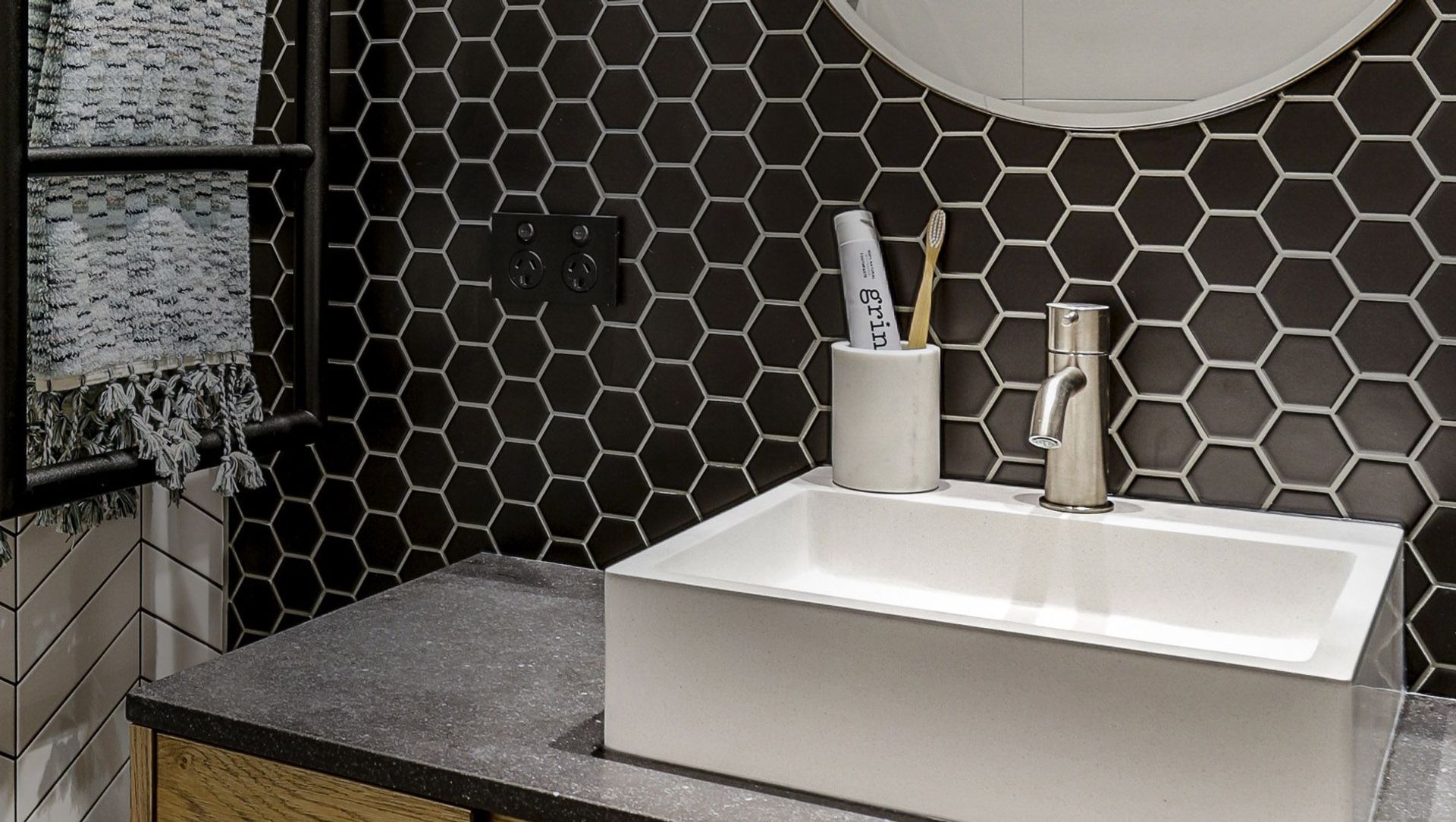 Titirangi Ensuite banner