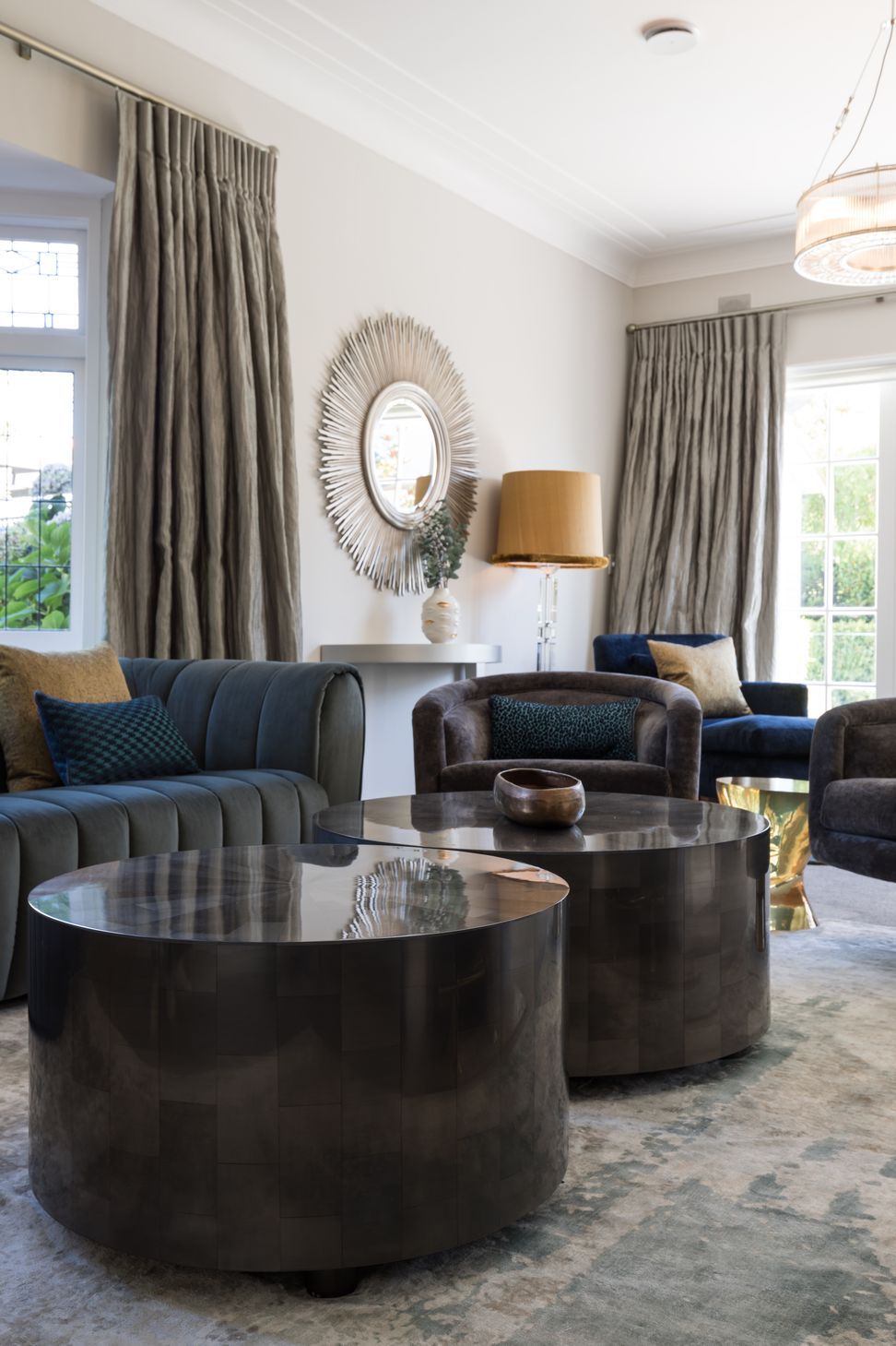 A rug of silver and teal