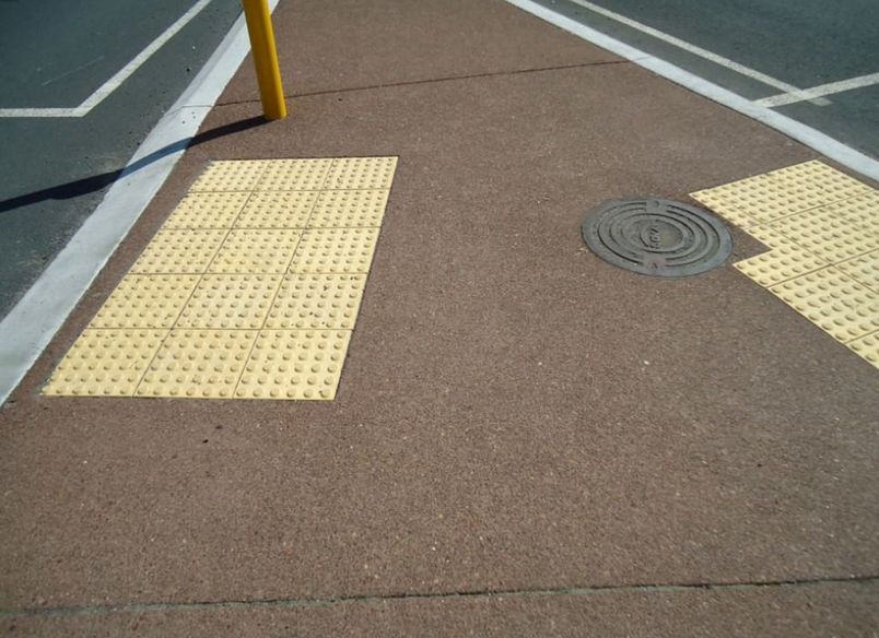 Traffic Islands - North Shore