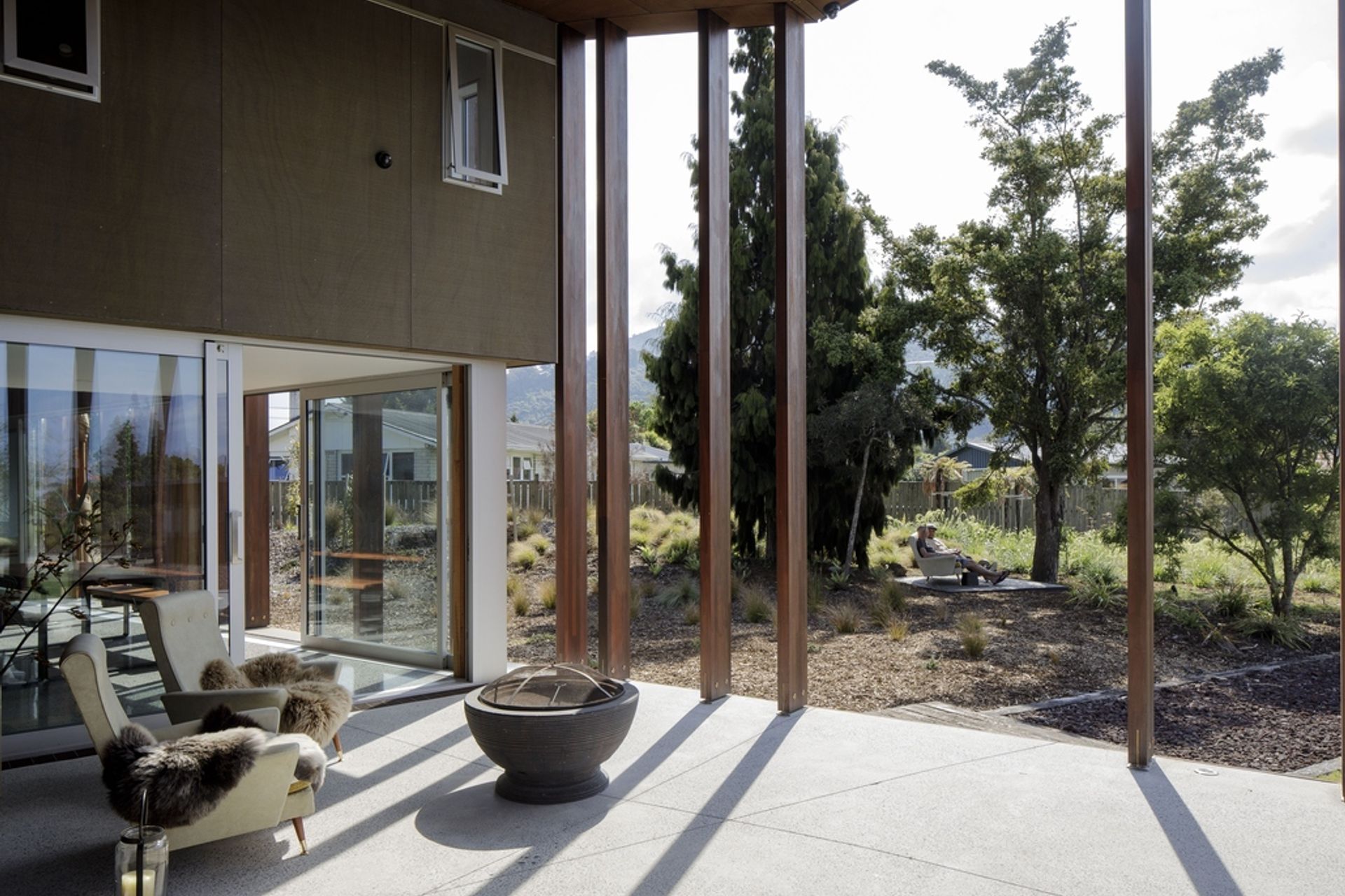 A Metro fireplace has been positioned at intersecting ley lines and provides a meeting point for kōrero or conversation.