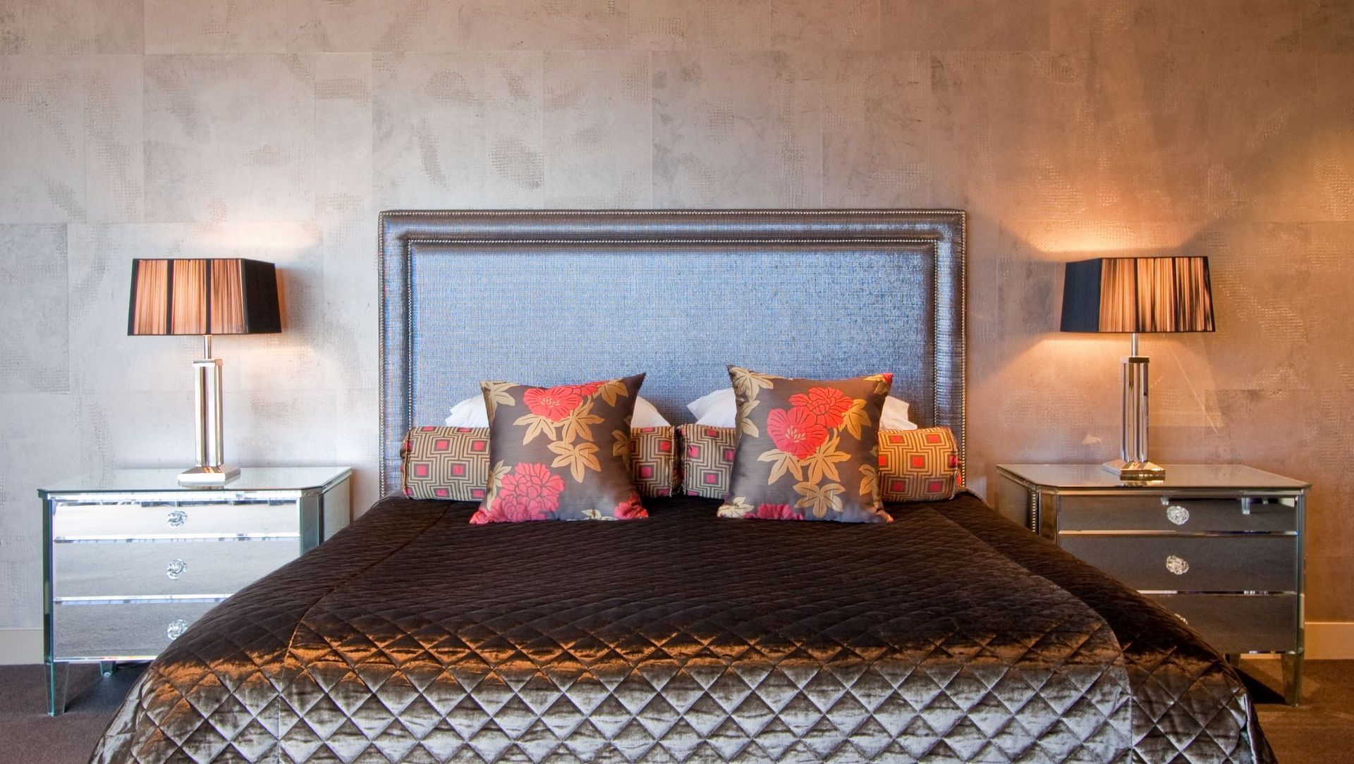 Tuhaere Road House banner