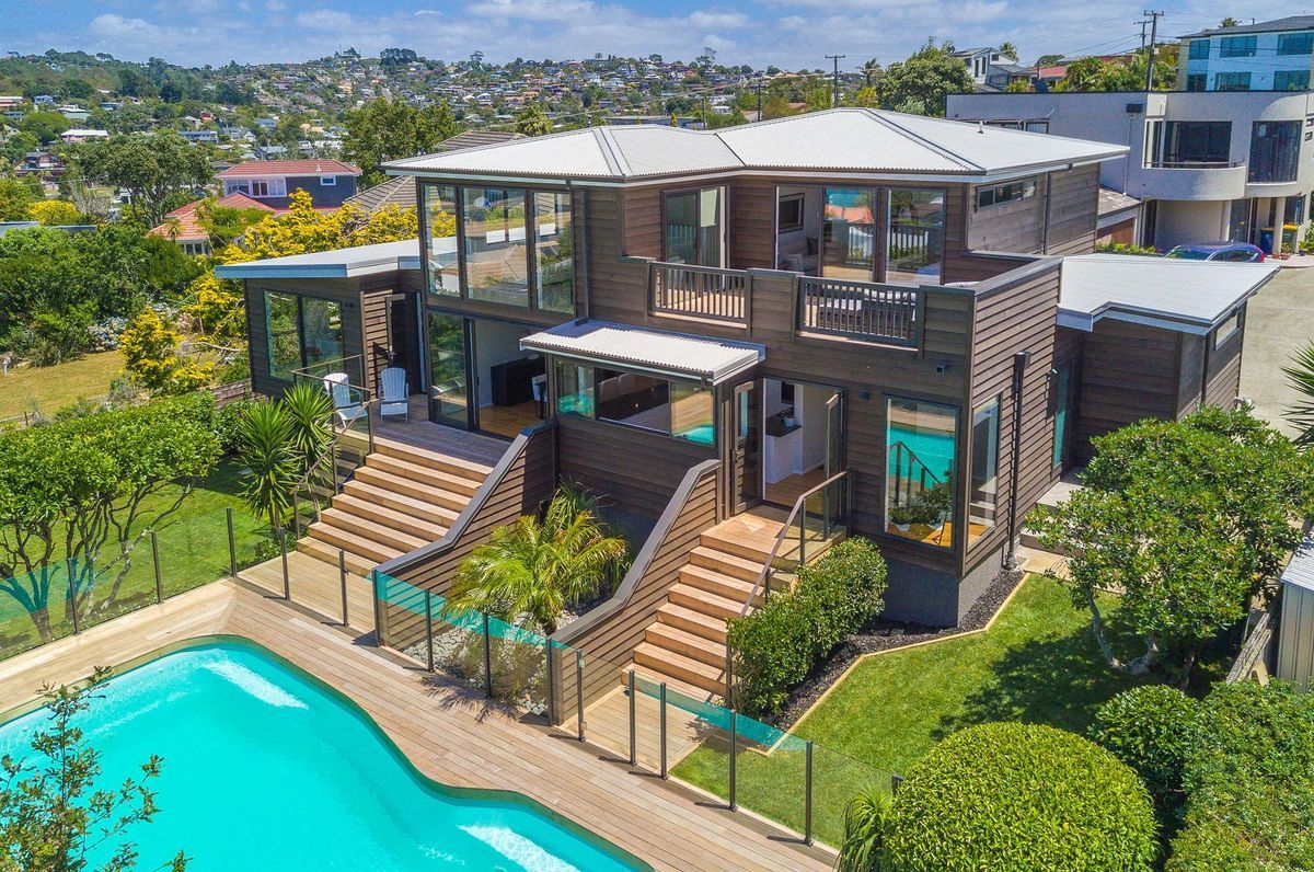 Vaughan Crescent, Murrays Bay