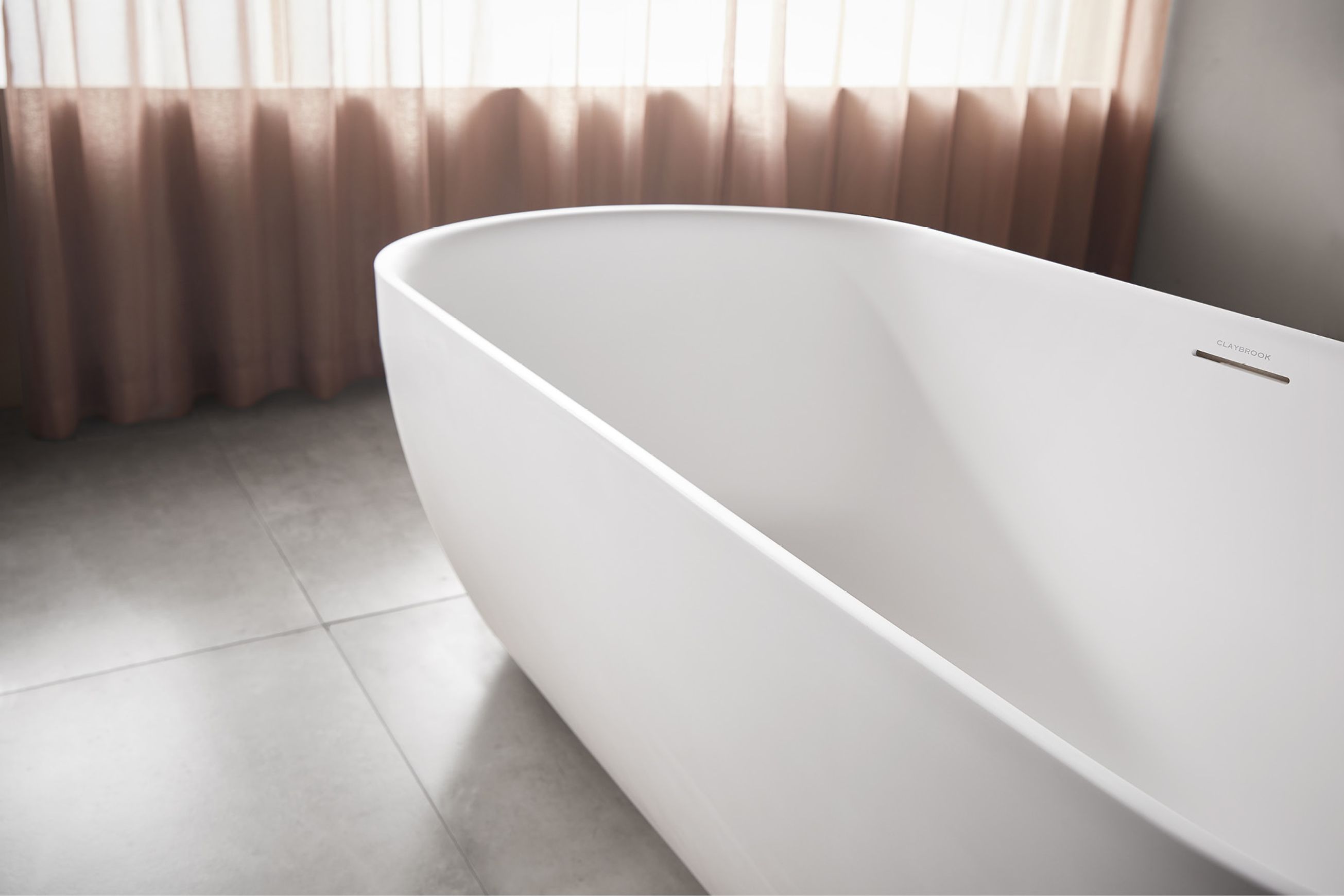 Vela 1500 Freestanding Bath