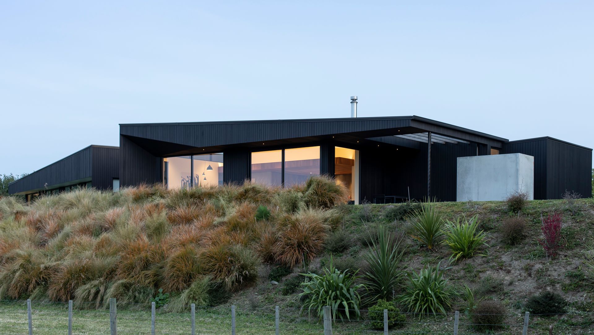 Vineyard House banner