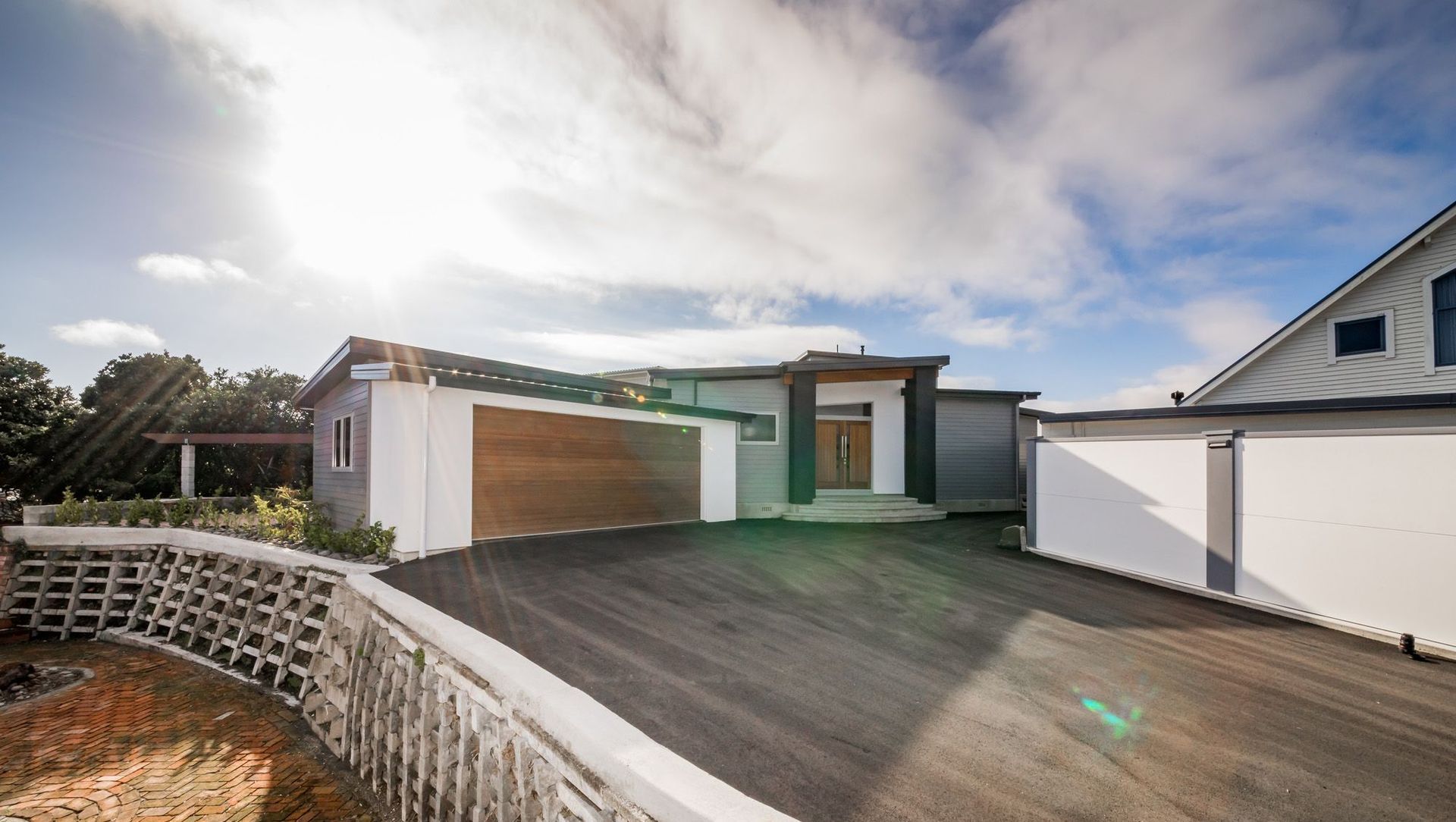 Virginia Lake House Renovation banner