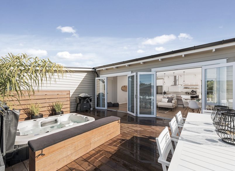 'The Bach' - Waihi Beach