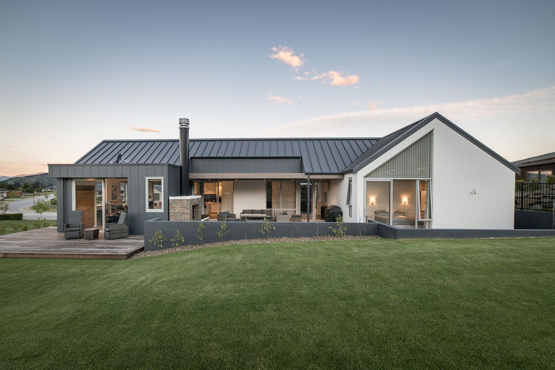 Photo by Simon Larkin