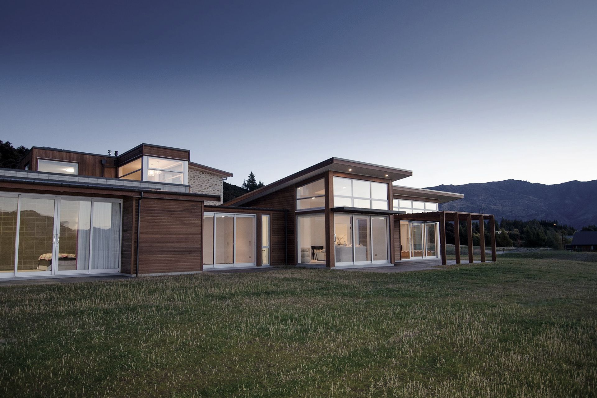 Wanaka Repaints banner