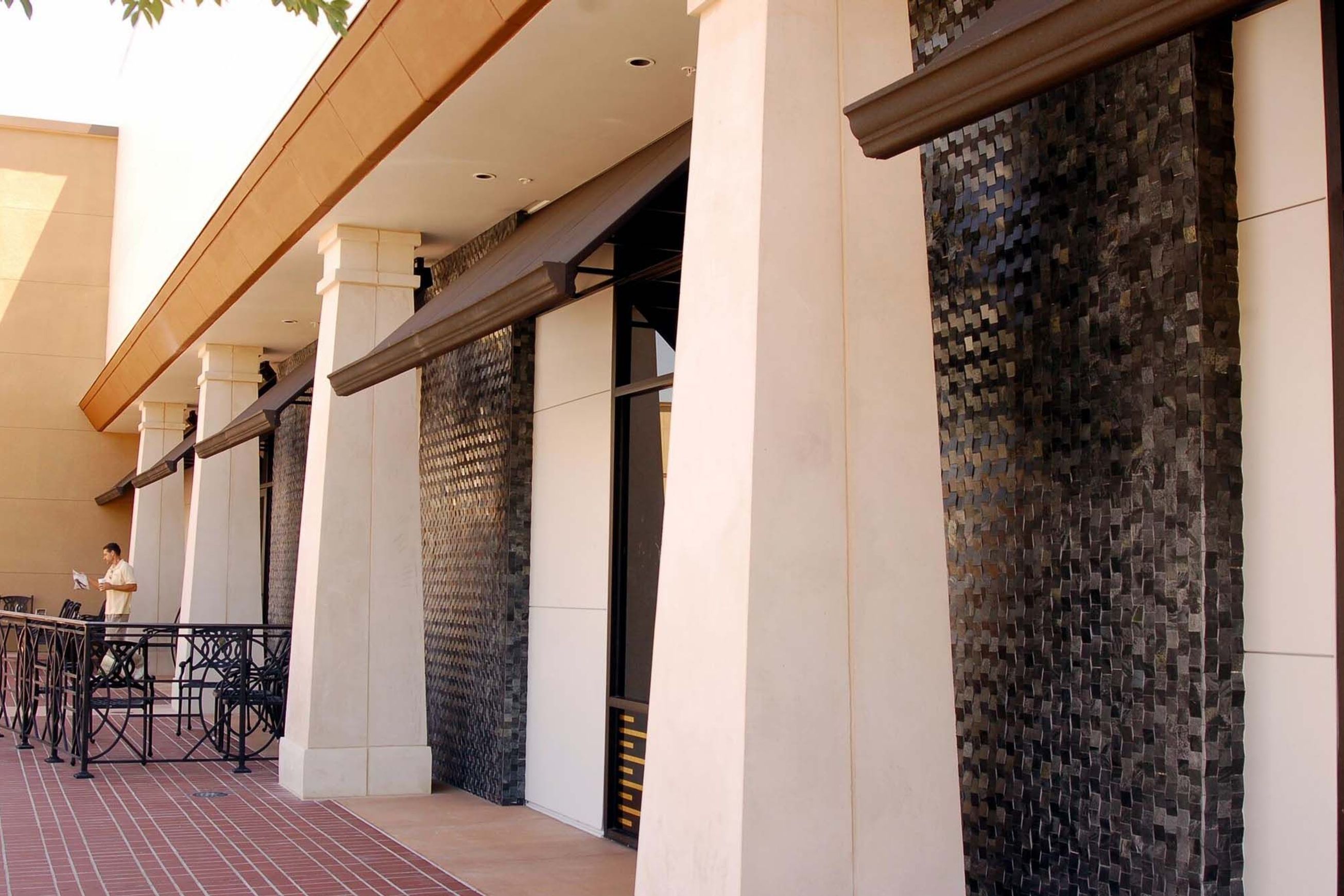 Wave Interlocking Tile