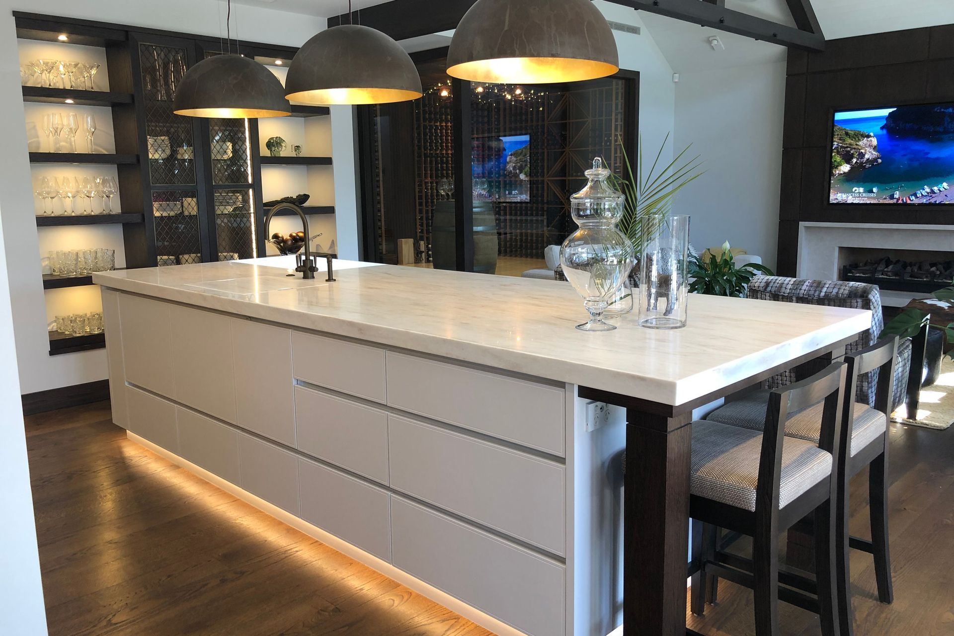 West Harbour - Engineered French Oak finished w/ oil in Light Walnut