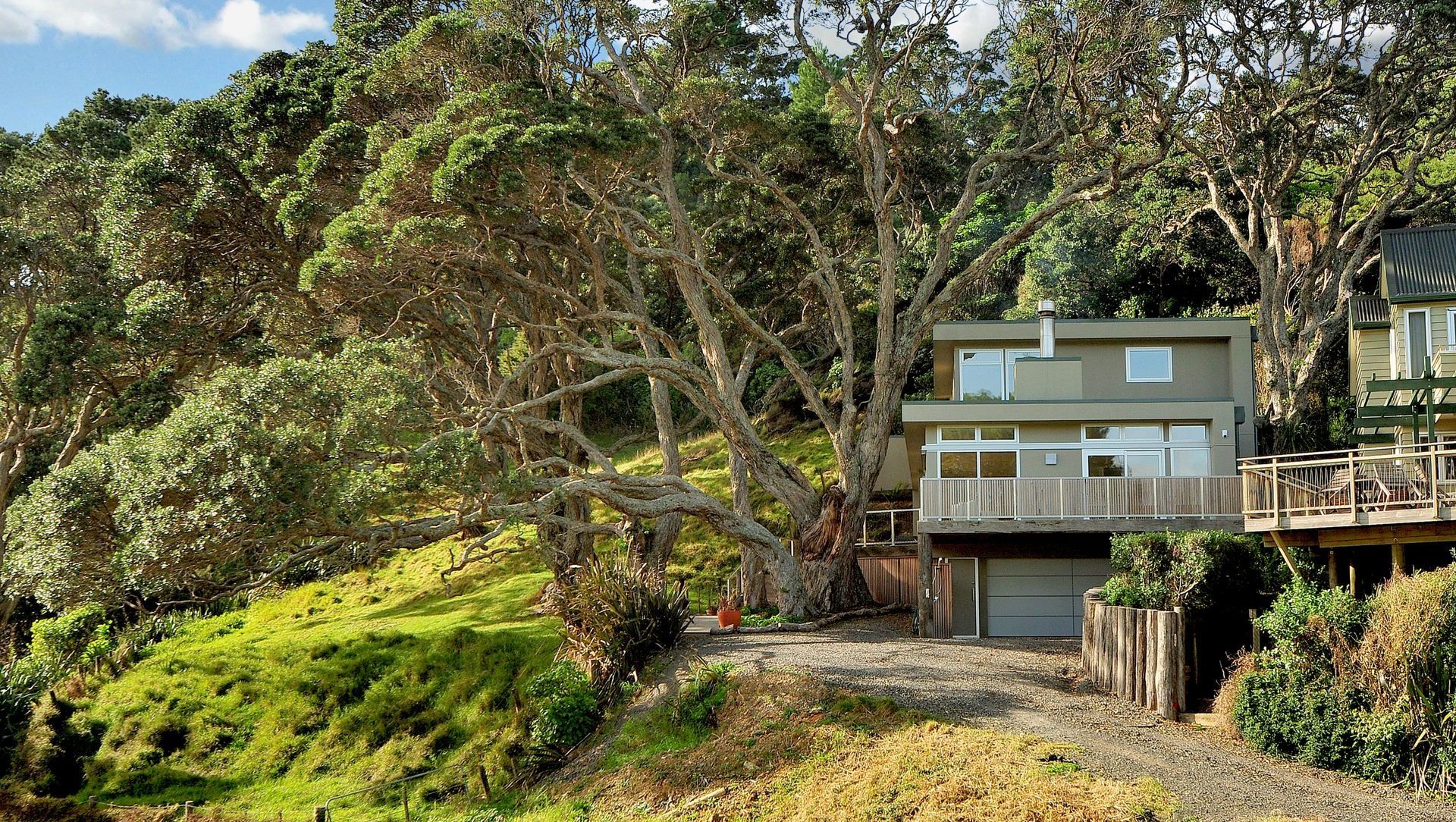 Whangapoua Beach House banner