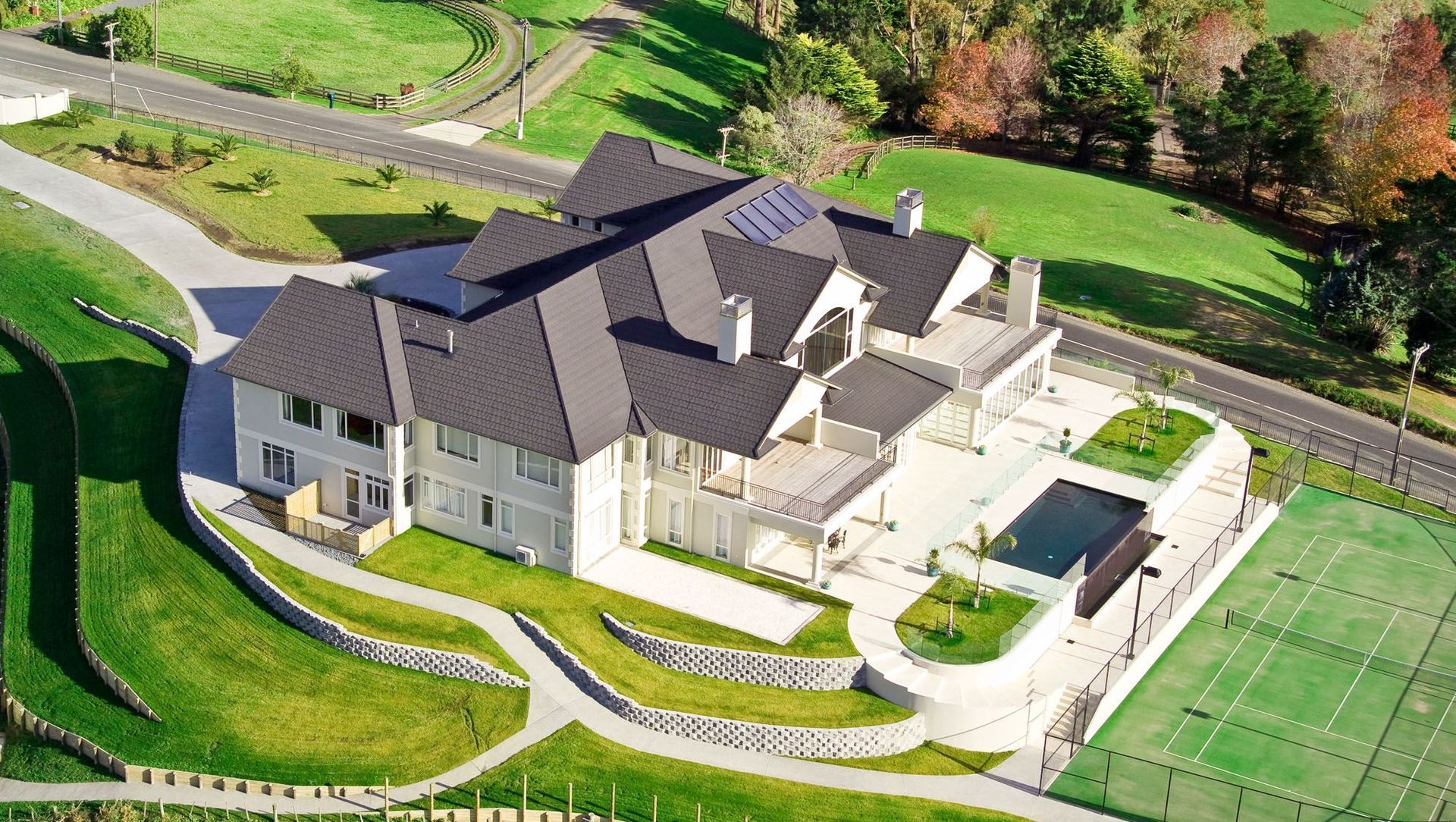 Whitford Sapphire Ridge banner