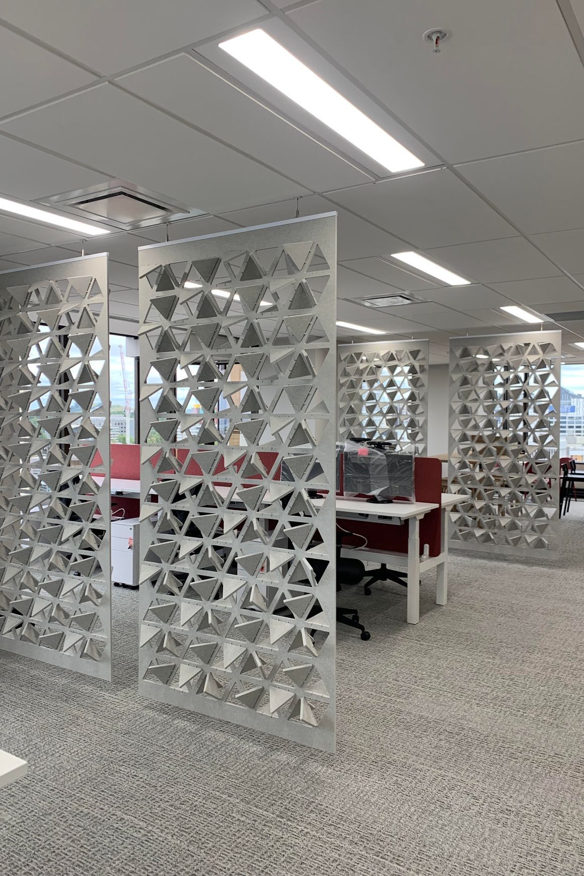 Cascade Hanging Screens and Acoustic Partitions
