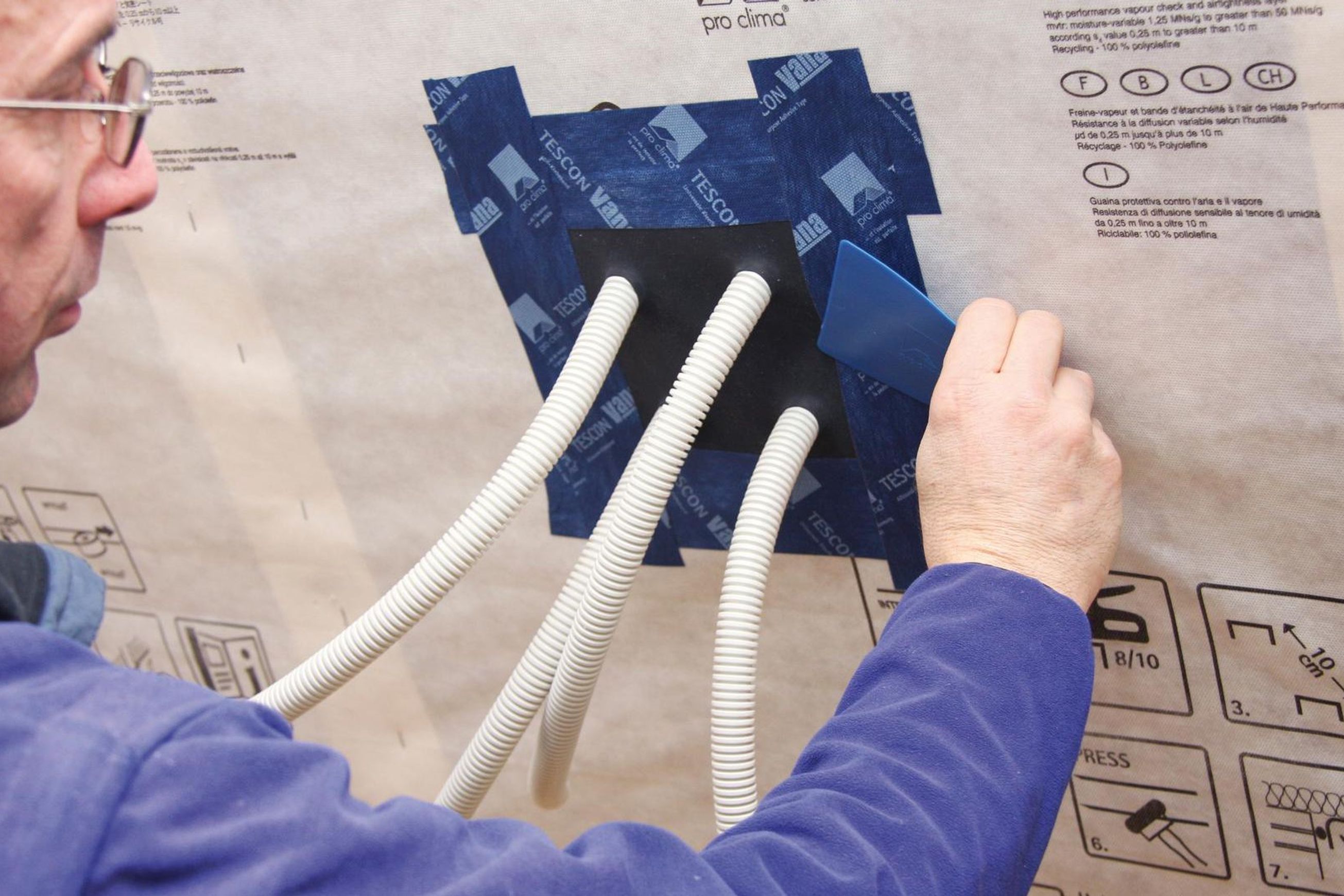 ROFLEX 20 multi - Sealing Grommet for up to 9 pipes