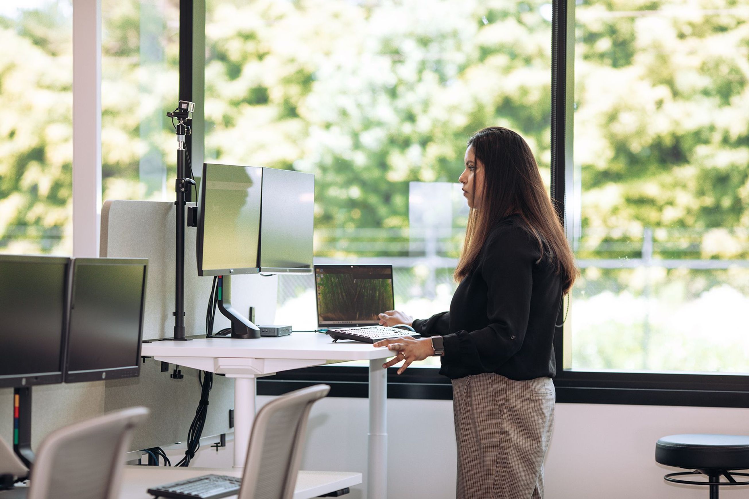 Buro Syntra Back-to-Back Standing Desk