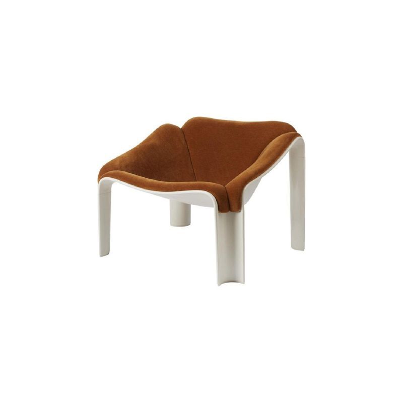 F300 Lounge Chair