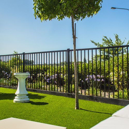 Retreat 40 - Artificial Turf and Landscaping Grass by SmartGrass