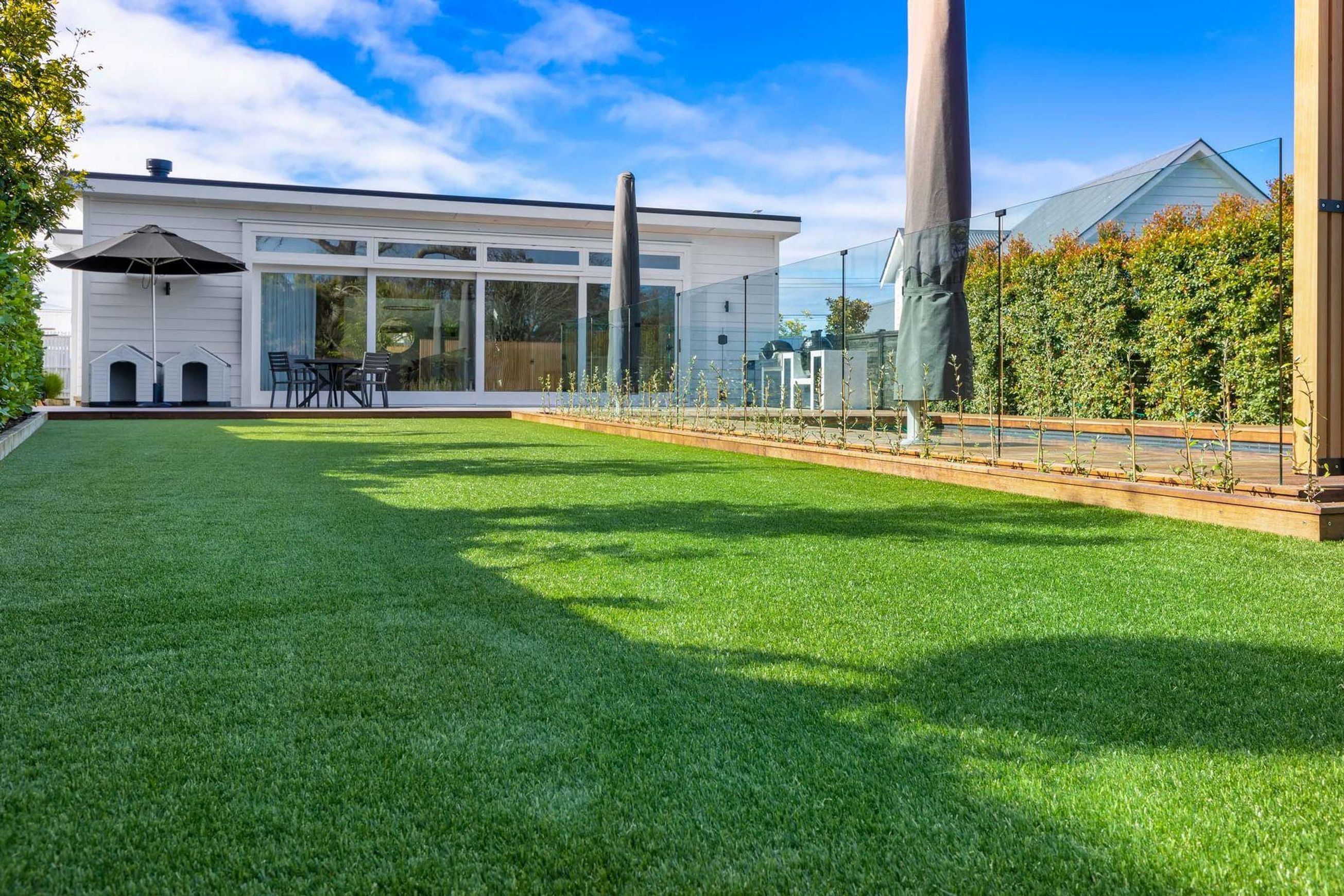 Summer 38 - Artificial Grass