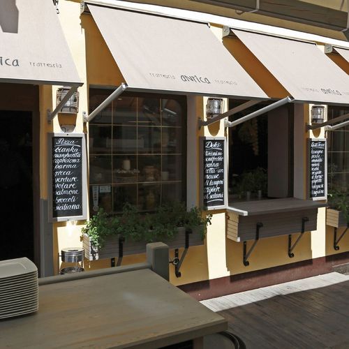 Italia Box Awning