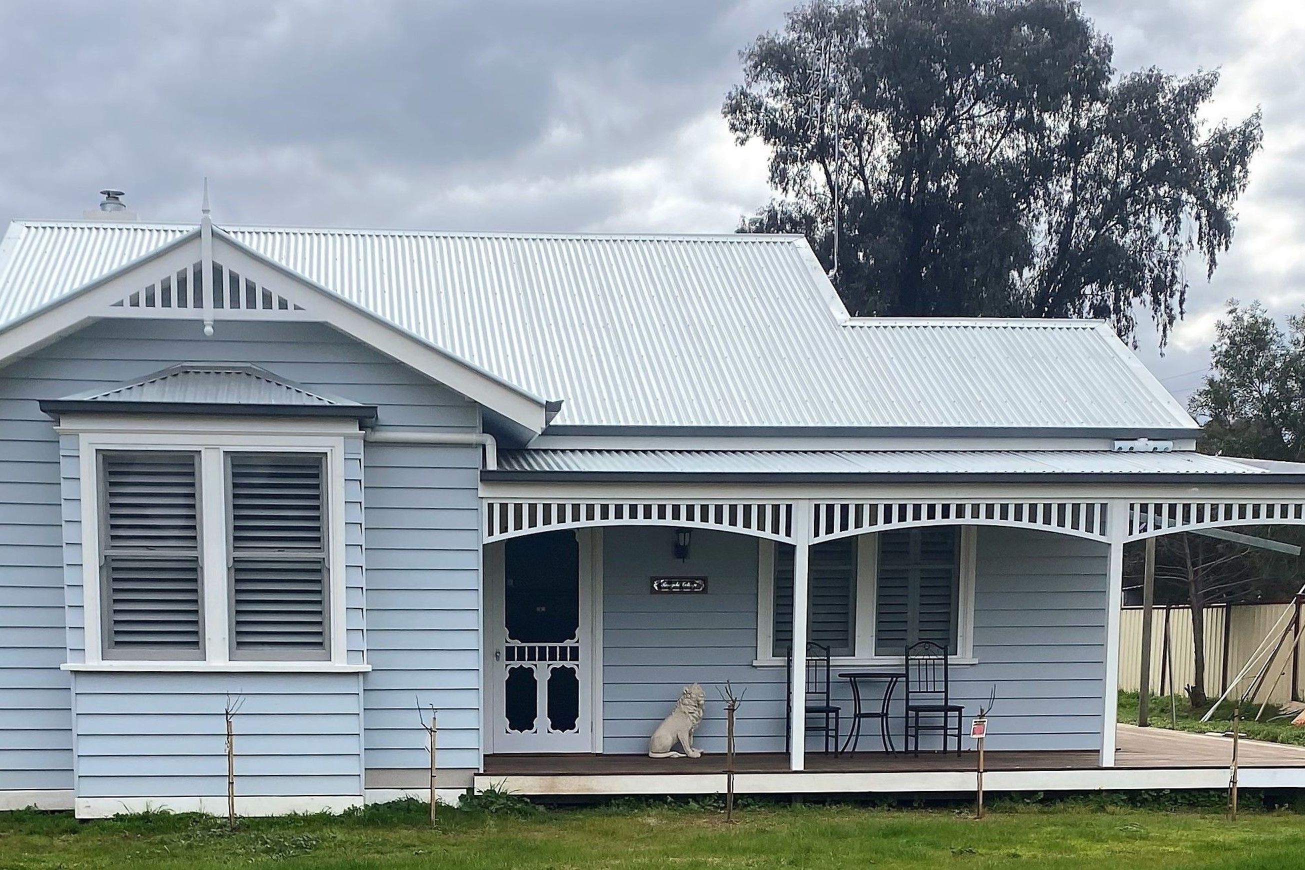 FR04 Arched Slat Exterior Fretwork
