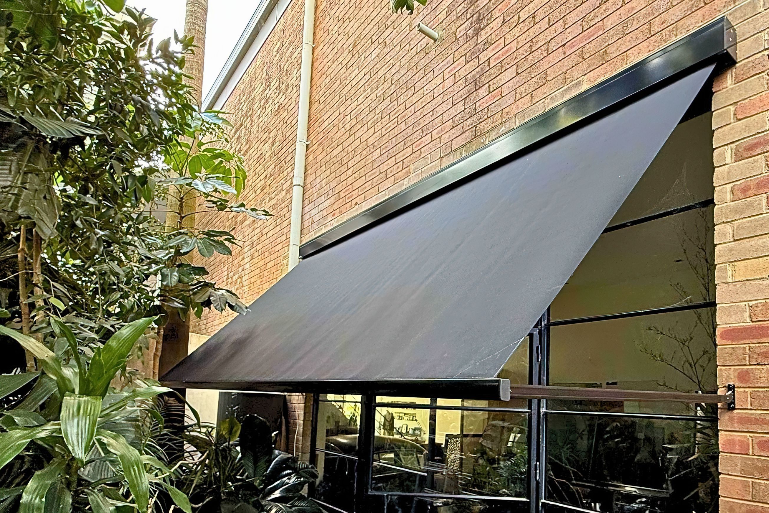 Metro Retractable Pivot Arm Awnings