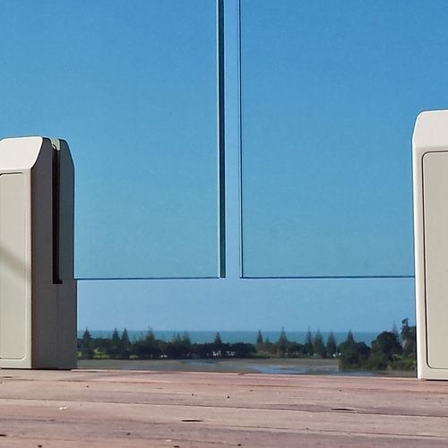 Edgetec® Mini Post Glass Clamp