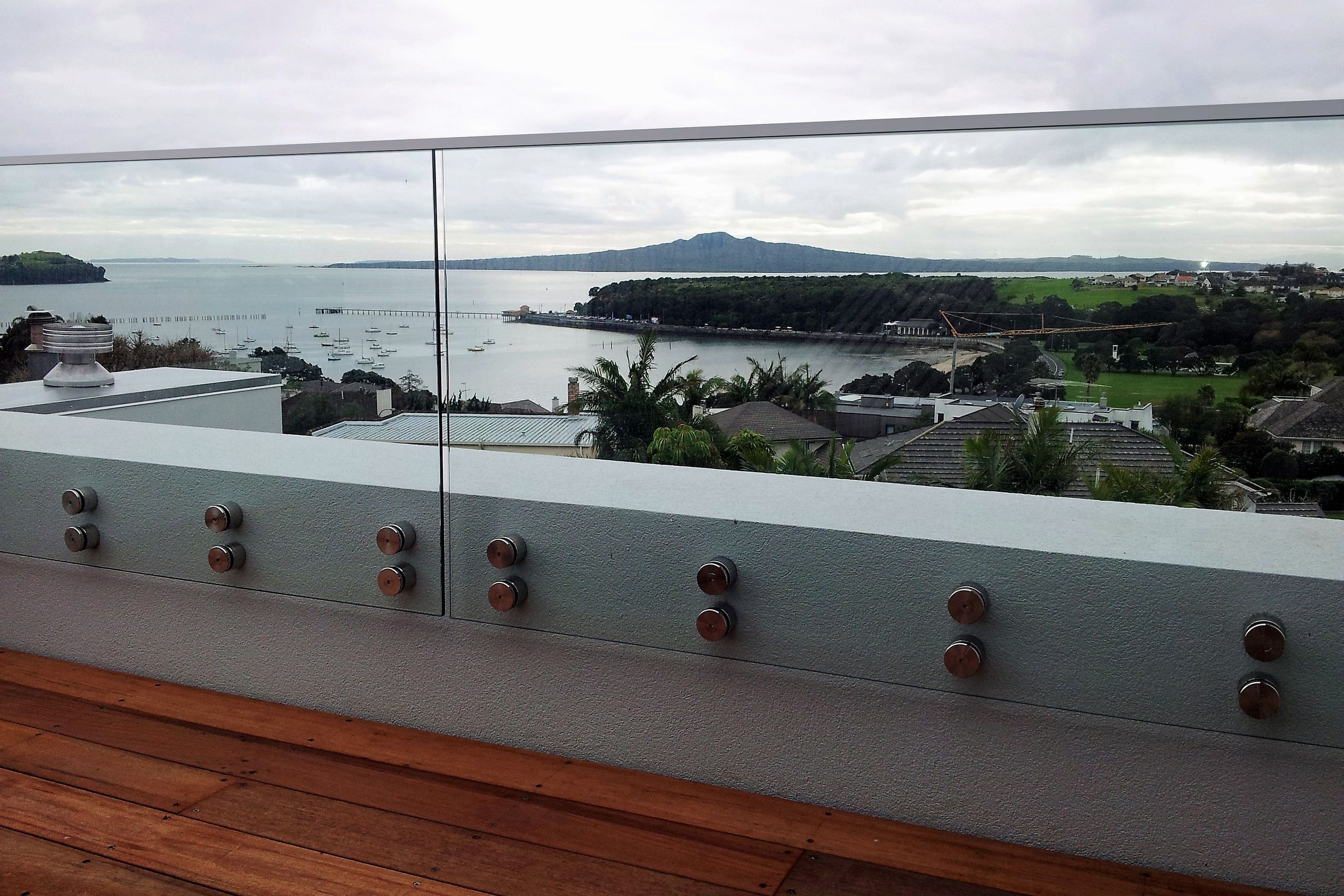 Edgetec® Double Disc Glass Balustrade