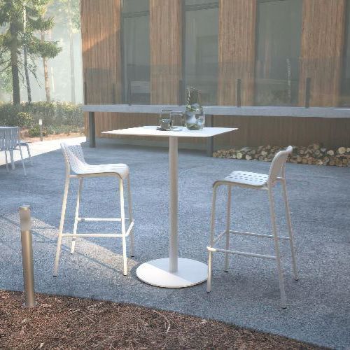 Roku Outdoor High Bar Table