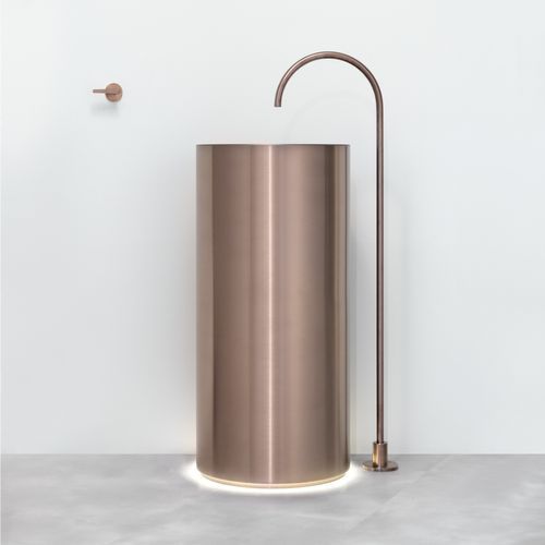 FLAG Wall Mounted Progressive Mixer by CEA