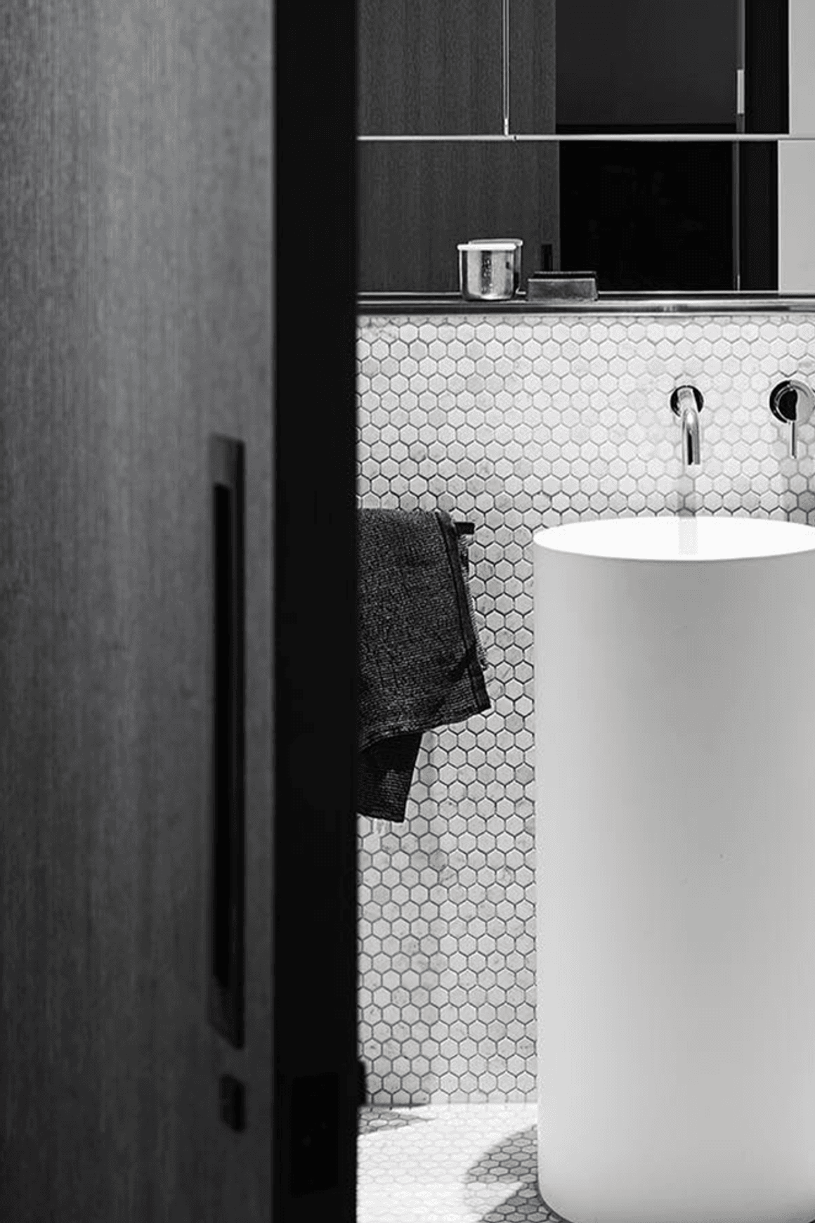 Apaiser Lunar Freestanding Basin