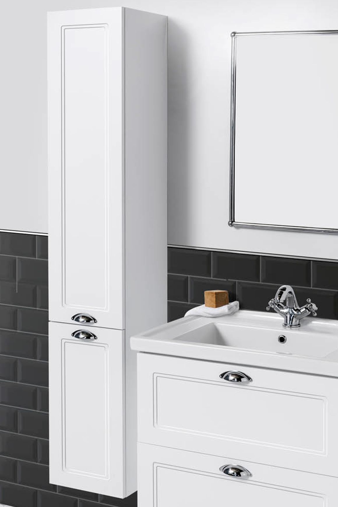 English Classic Wall-Hung Tall Cabinet 2 Door